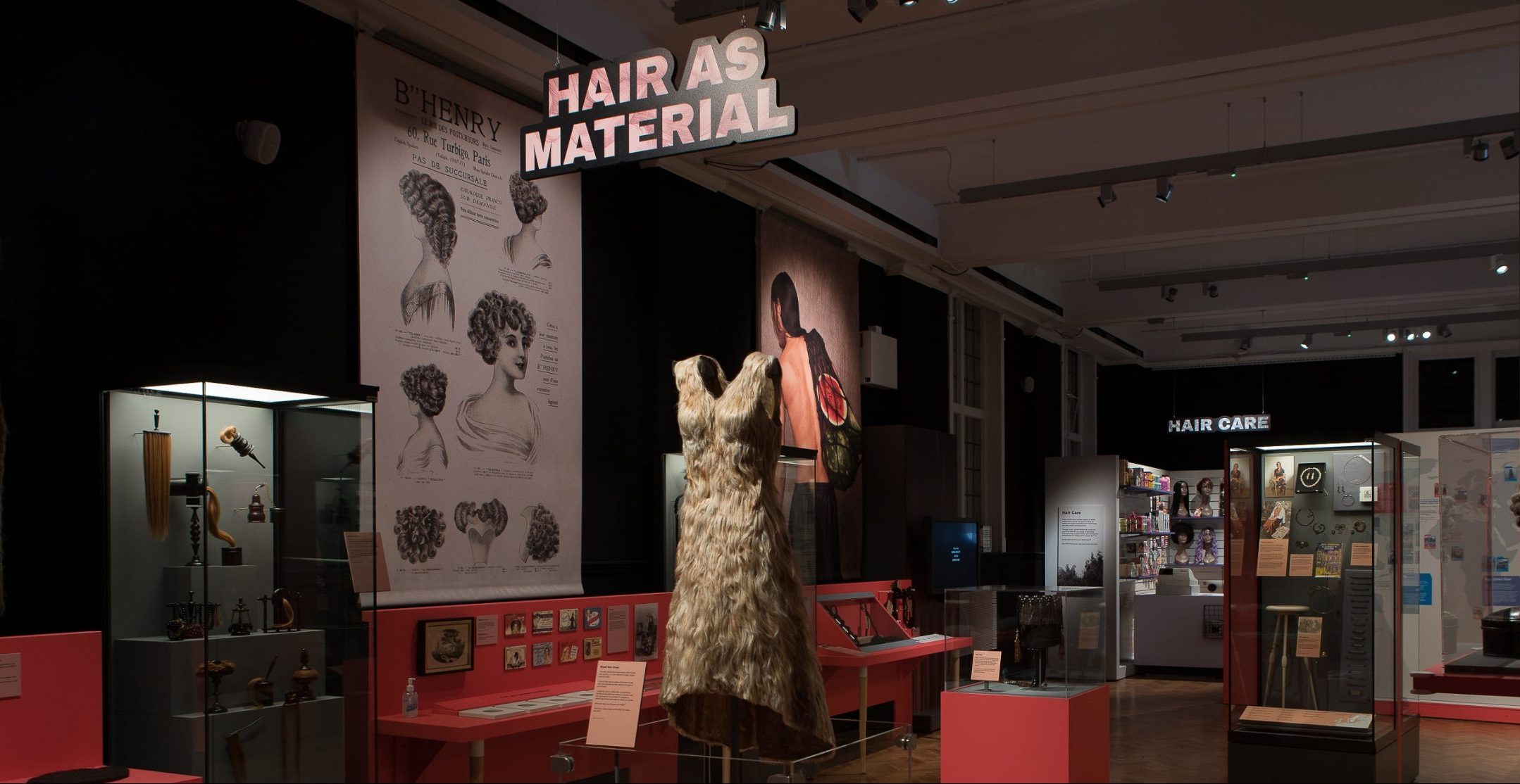 Funding for three touring exhibitions as part of network Museums